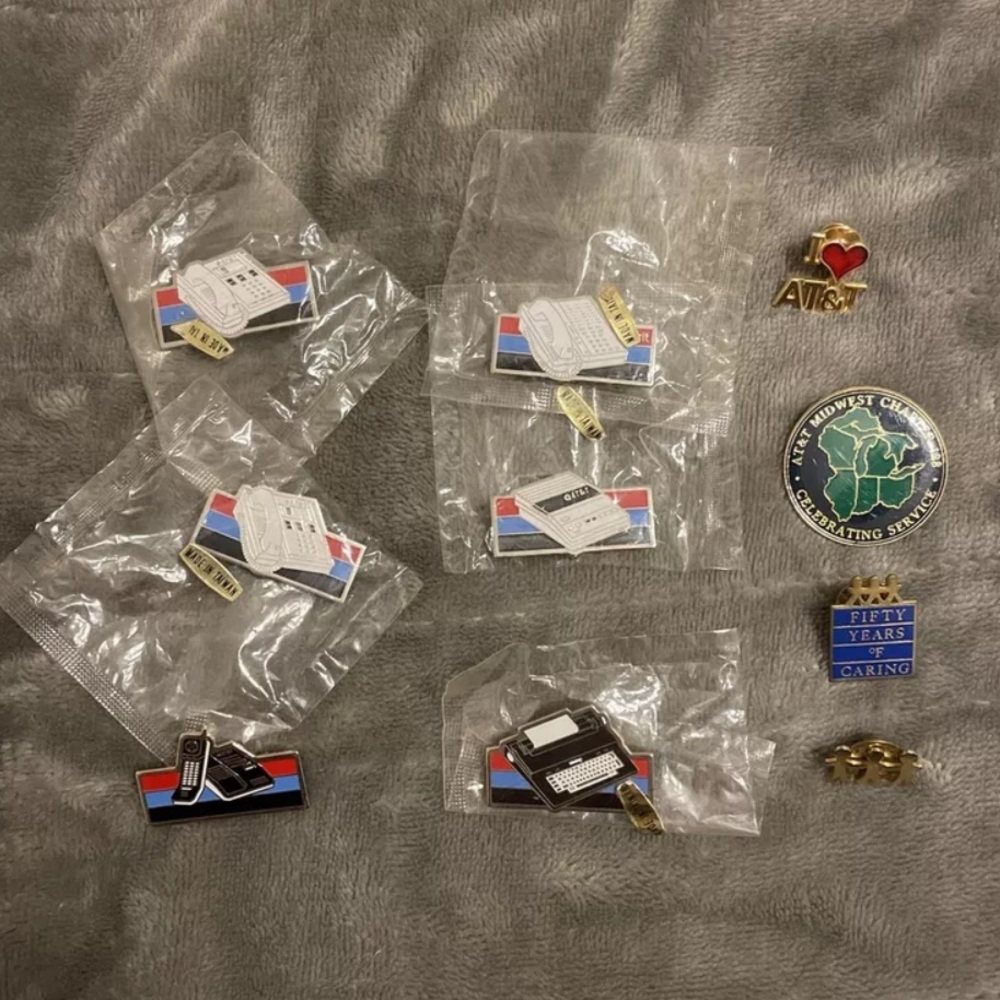 Collectors AT&T Pins